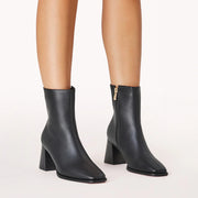 ALANIA Ankle Boot - Black