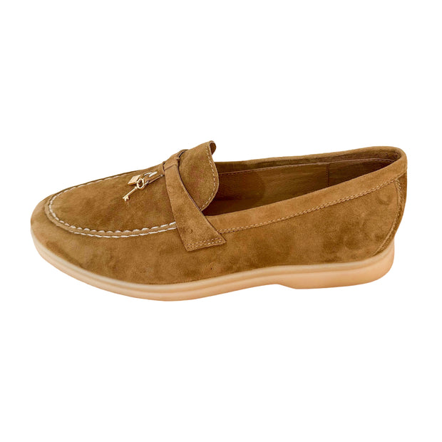 LYDEA Suede Loafer - Sandy