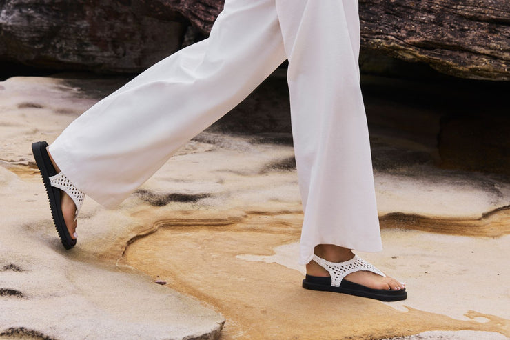 ANIKA Sandal - White-Black