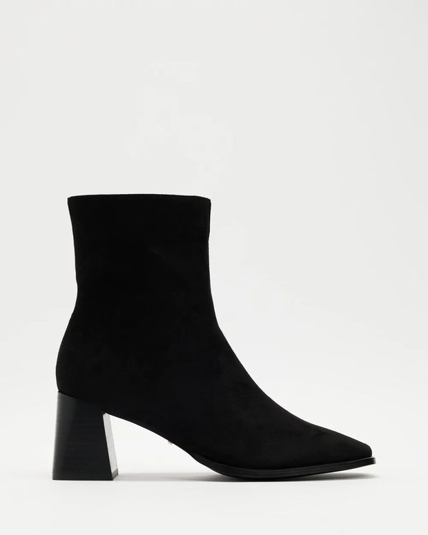 ALANIA Ankle Boot - Black Suede