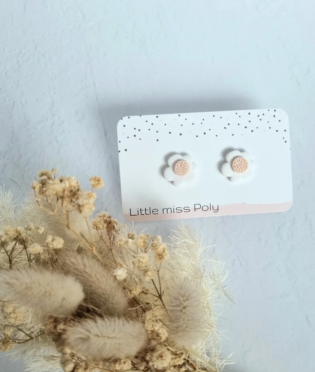 LMP Botanical Organic Flower Studs - White & Beige