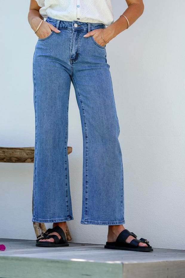Becky Wide Leg Jeans - Light Wash