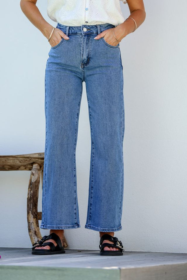 Becky Wide Leg Jeans - Light Wash