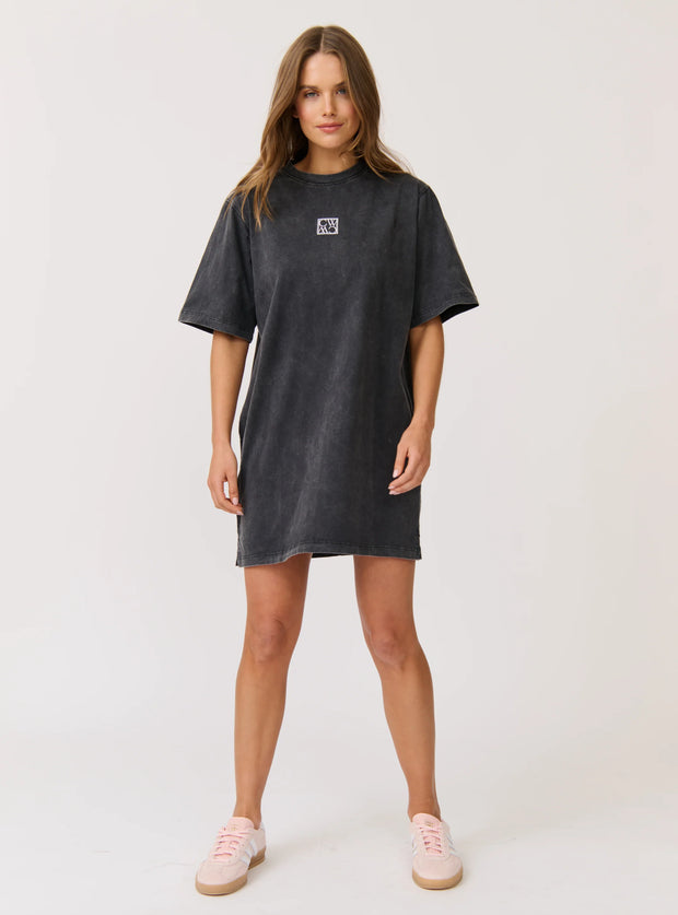 (PRE-ORDER) Carmen Shirt Dress - Washed Black