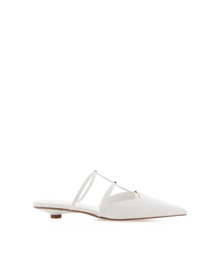 CARVER Mule - White