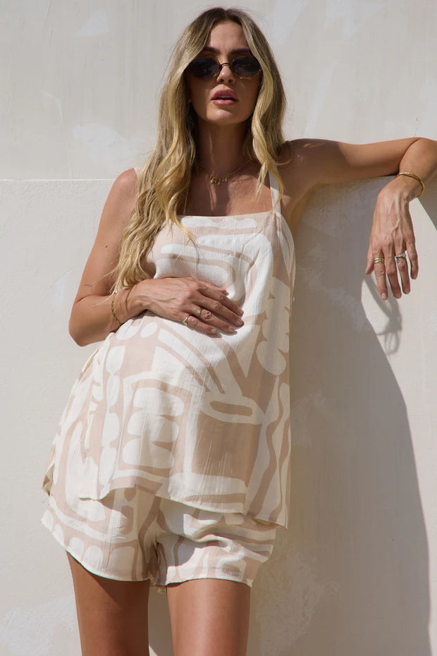 Ease Away Crinkle Top - Neutral Abstract