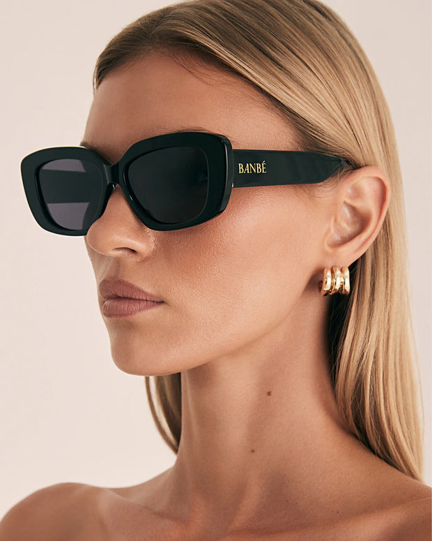 THE ILLIANA Black-Black Sunglasses