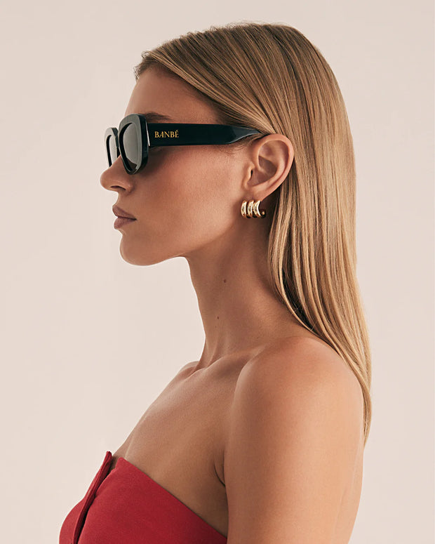 THE ILLIANA Black-Black Sunglasses