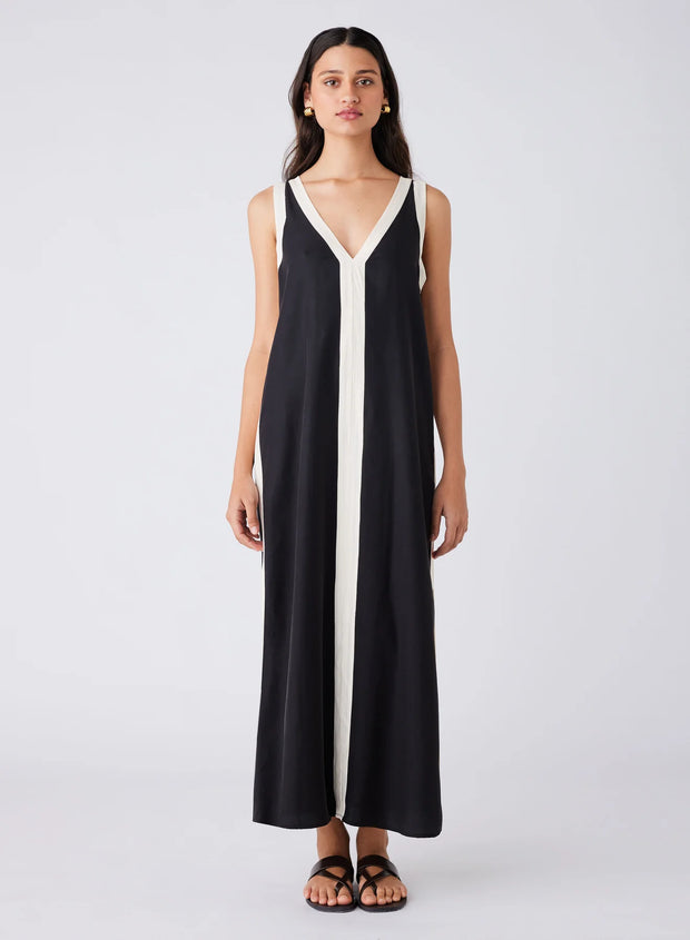 Esmaée - Monochrome Dress