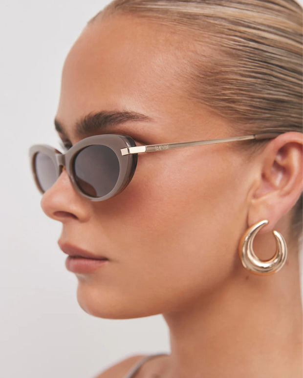 THE RAE - Taupe-Brown Sunglasses
