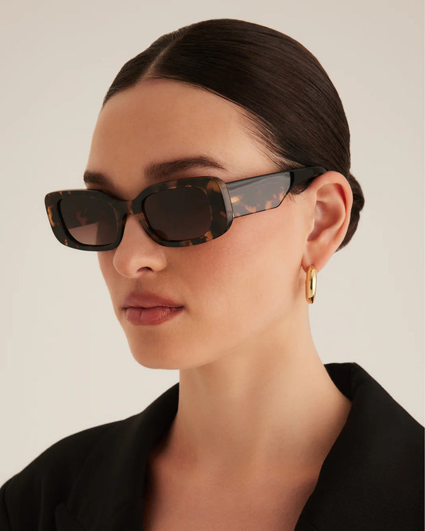 THE TASH Toffee Tort Black-Pecan Sunglasses