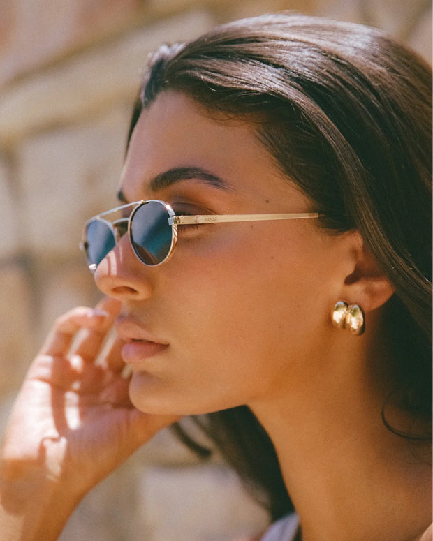 THE WINNIE - Gold Smoke-Fade Sunglasses