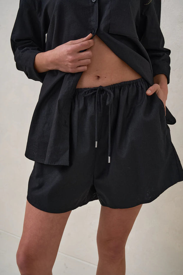 Timeless Linen Short - Black