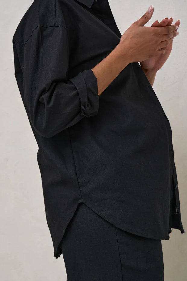 Timeless Relaxed Linen Shirt - Black