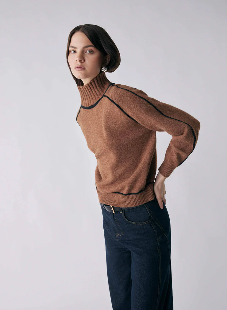 Esmaeé - Weekender Sweater - Nutmeg/Black