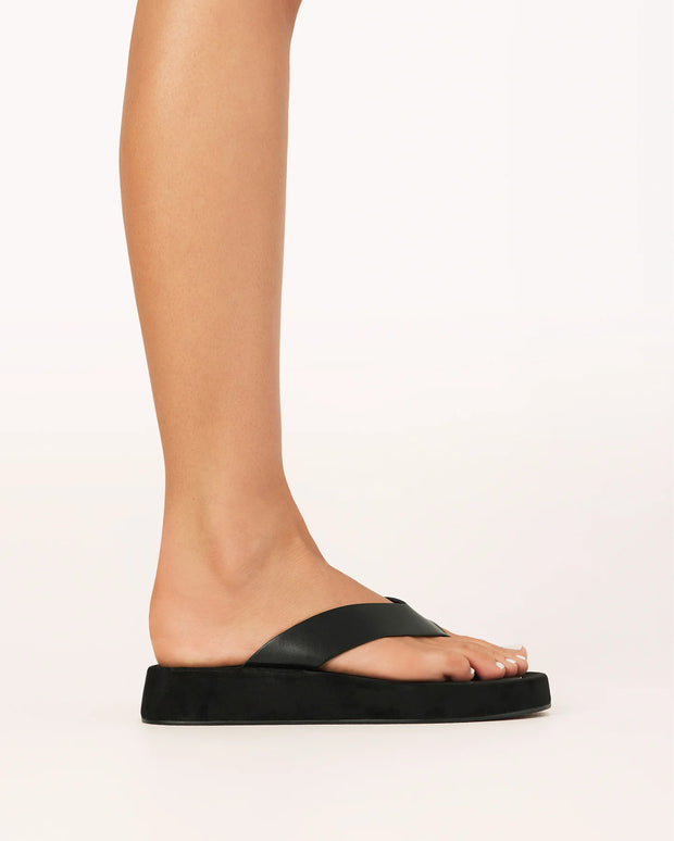 YAMIRA Thong - Black