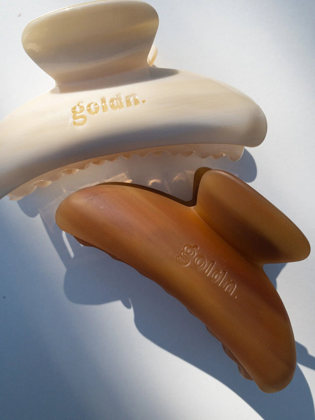 Goldn. Arch Hair Clip - Cognac