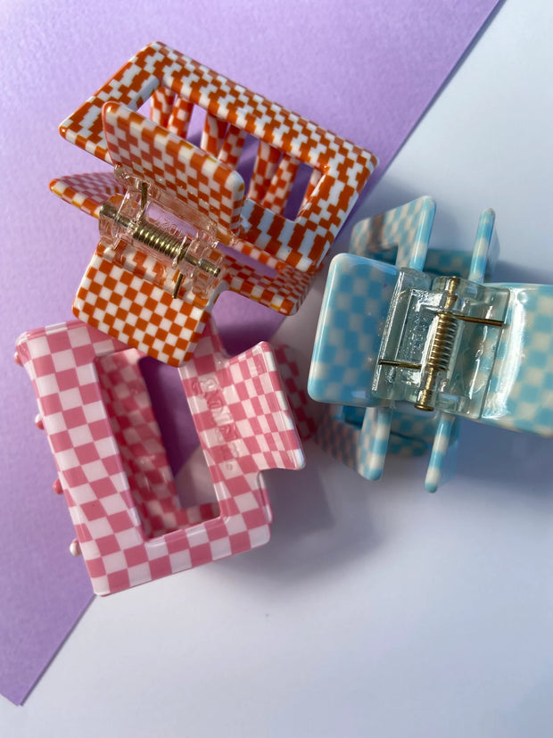 Goldn. Checkmate Hair Clip - Pink Punk