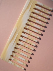 Goldn. Classic Hair Comb - Cream